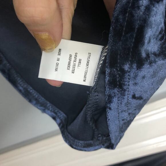 MELLO DAY Nordstrom Blue Crushed Velvet Top Ruched Long Sleeve Small - Picture 6 of 6